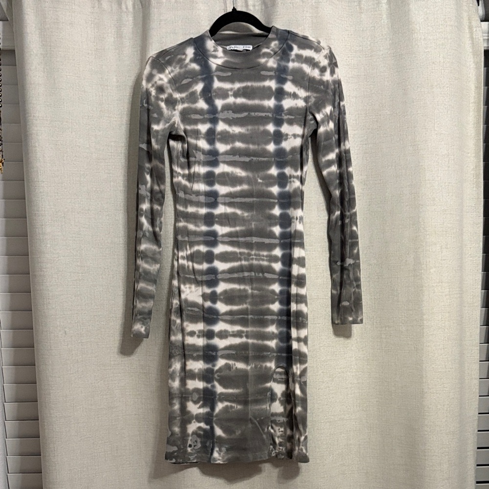 Young Fabulous & Broke Black and Cream Tie-Dye Long Sleeve Dress - Picture 2 of 5